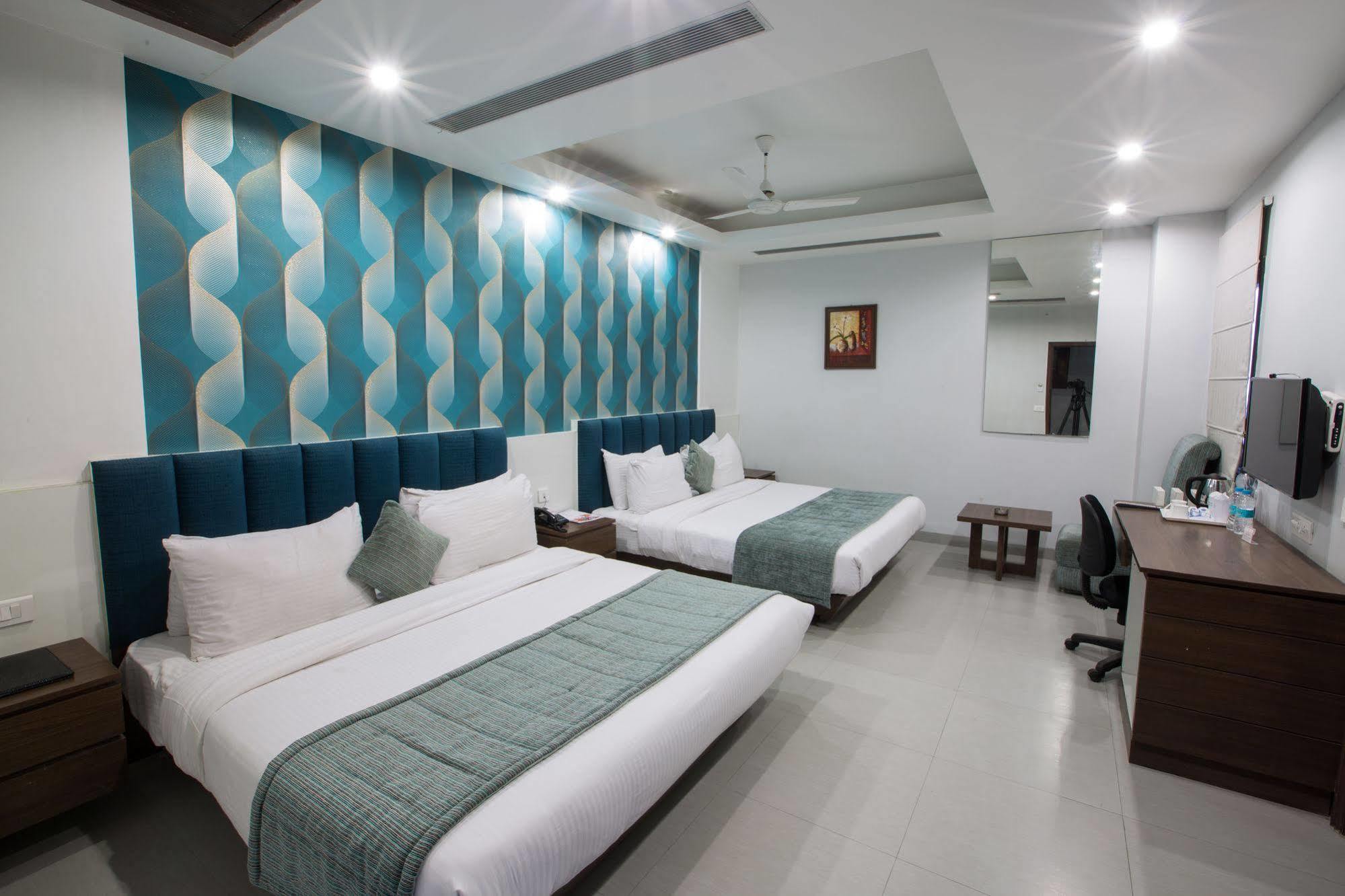 Hotel Narula'S Aurrum Amritsar Bagian luar foto